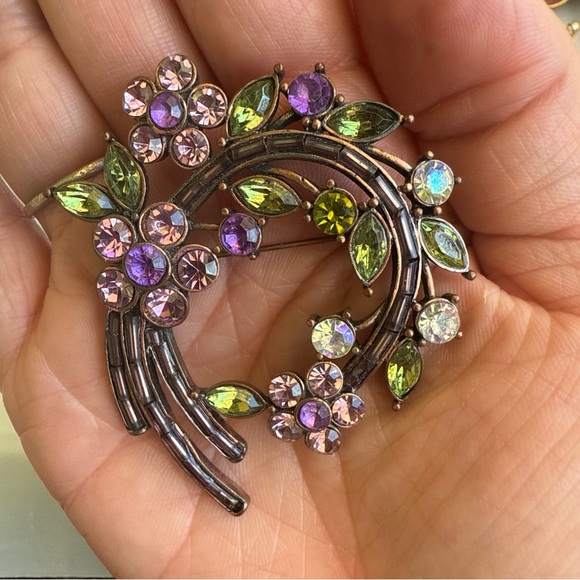 Purple and‎ Green Floral Brooch - Picture 1 of 10